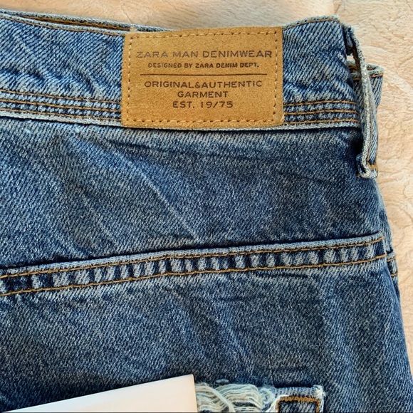 NWT ZARA men’s capris distressed jeans-size 32 - Picture 3 of 12